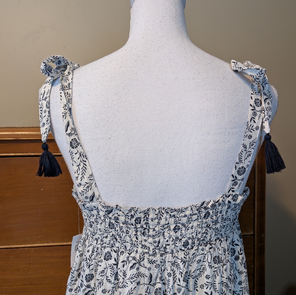 NWT Old Navy Floral Babydoll Smocked Dress Tie Shoulder Straps w Pockets - Picture 11 of 15